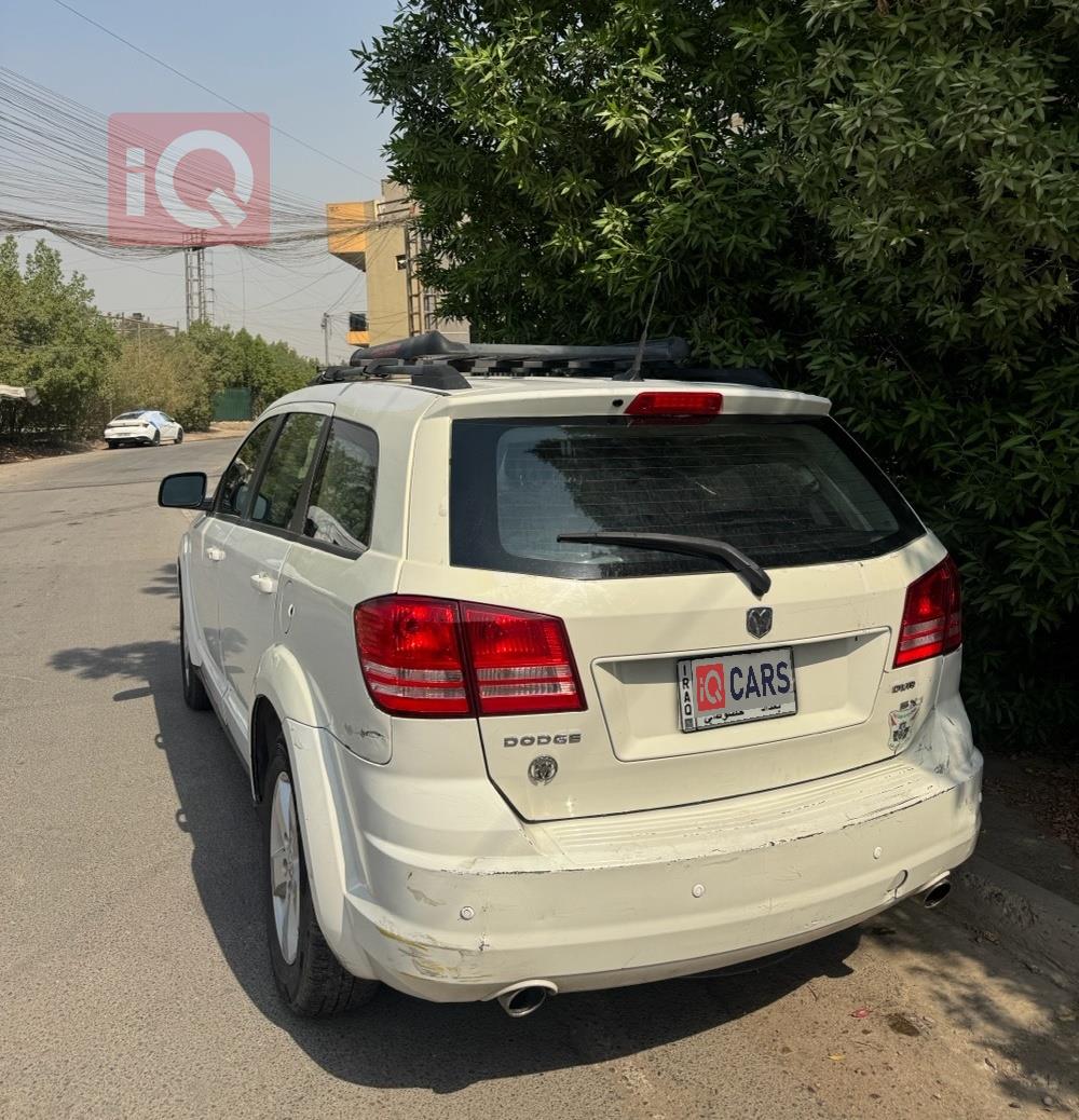 دودج جورني